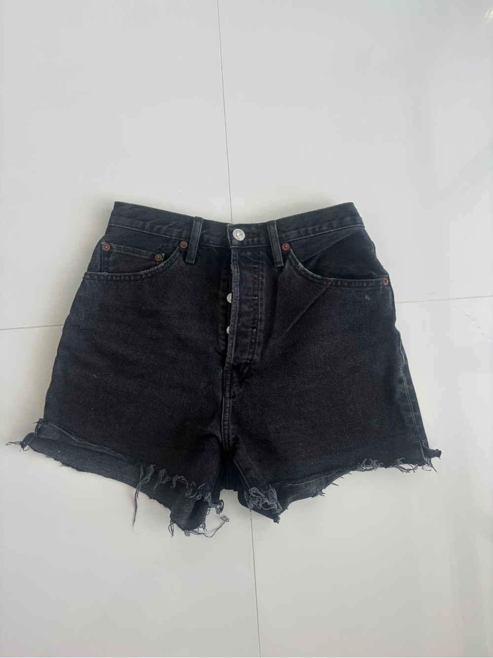 RE/DONE Black Denim Shorts
Size 27